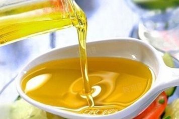 金龍魚甘油二酯油的具體功效是什么？