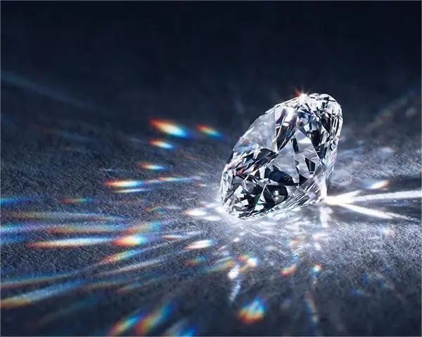 河南鉆石和真鉆一樣嗎