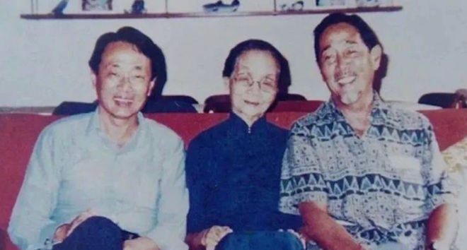 嵐皋縣民主鎮(zhèn)民主花卉（嵐皋縣花店電話）