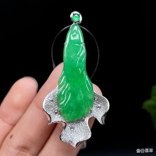 綠翡翠魚圖片