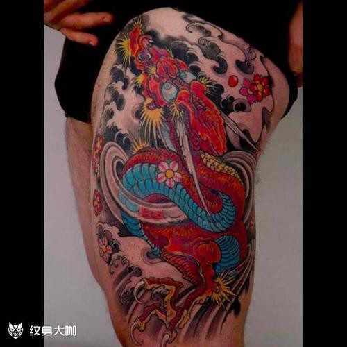 給我推薦一些紅龍紋身圖案
