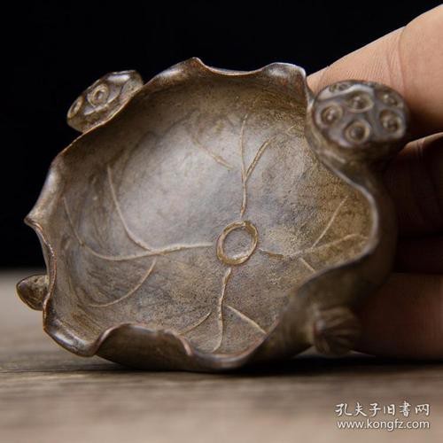 如何保養(yǎng)和維護(hù)龍頭魚擺件？