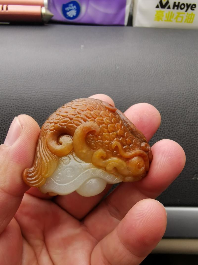 玉石金龍魚雕刻圖片