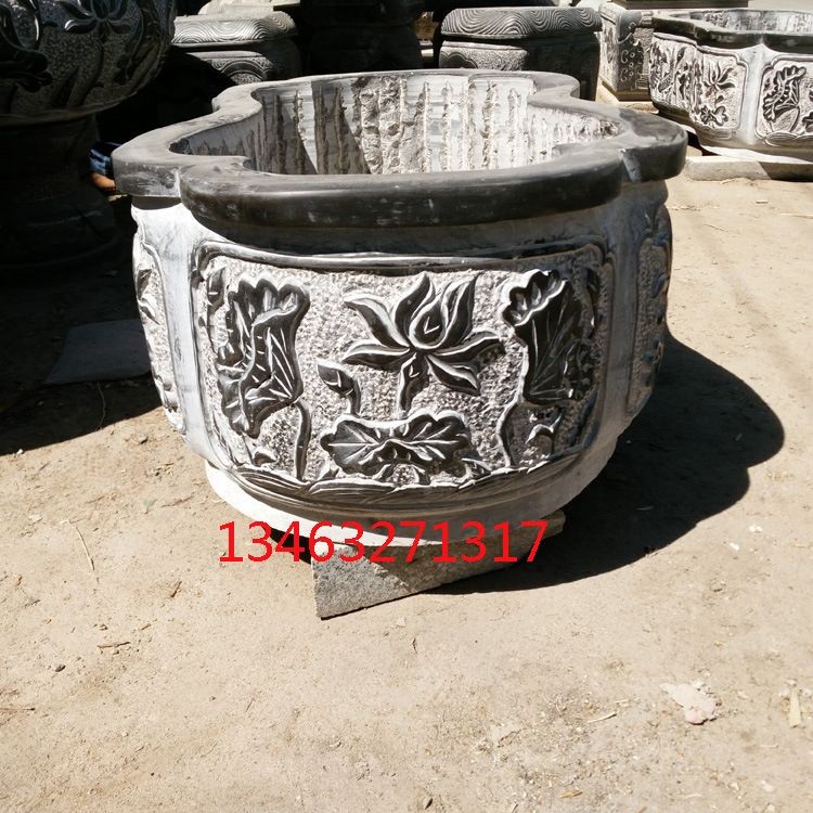 仿古石魚缸的設(shè)計理念是一種具有古典造型的裝飾品：仿古石魚缸是一種怎樣的存在？