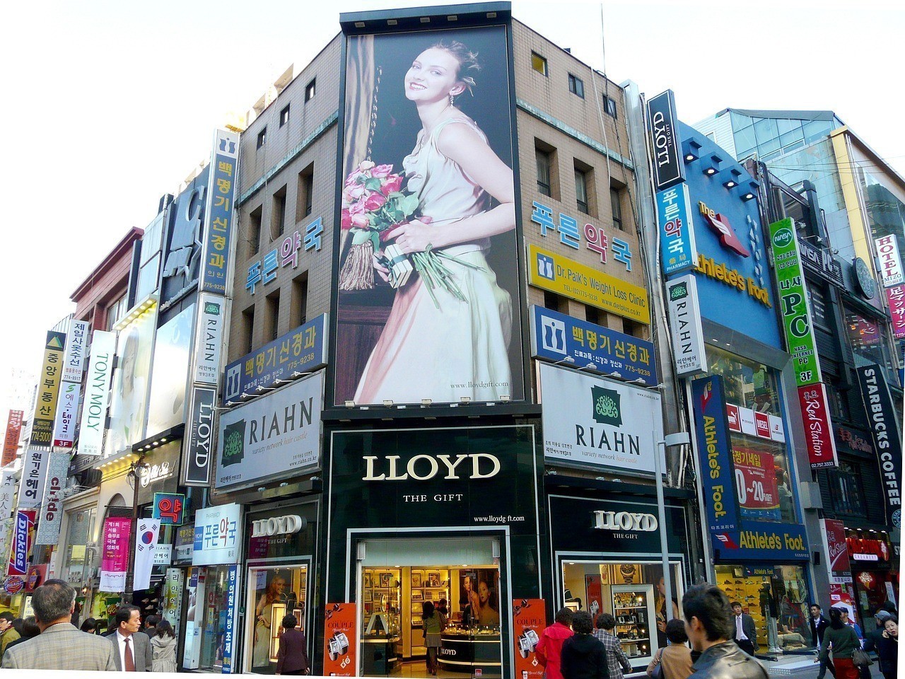 蓬江區曼姆服飾店（蓬江區曼姆服飾店地址）