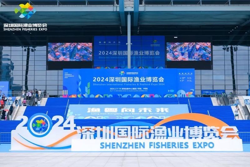 紅尾平克魚的最佳混養(yǎng)魚類有哪些，紅尾平克魚和哪些魚不能混養(yǎng)，飛鳳魚和紅尾平克魚如何混養(yǎng)？