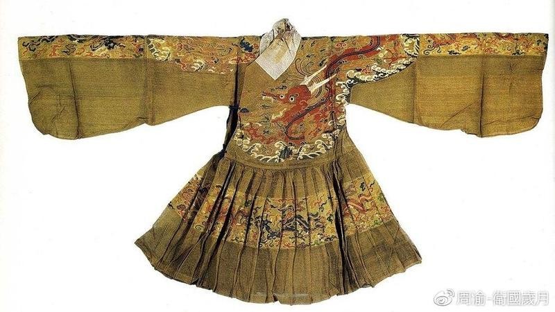 龍魚服白