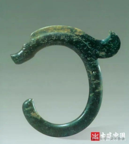 紅山玉龍寓意