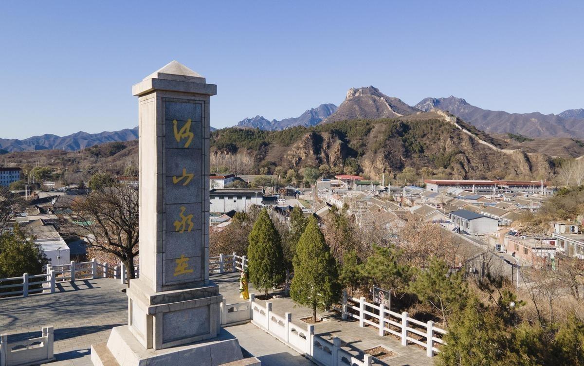 胡楊的《長城志》是如何體現愛國精神的？