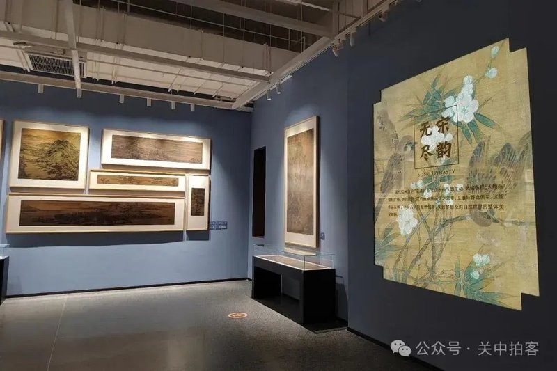 能提供更多入展作品的信息嗎？