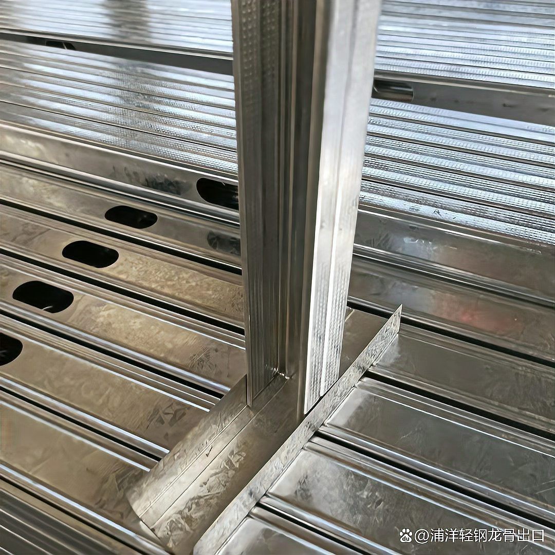 輕鋼龍骨價格多少錢一米