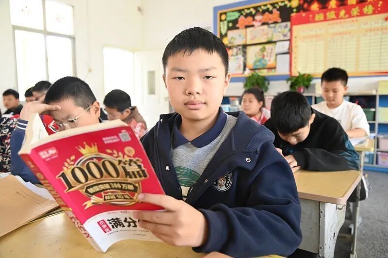 紅龍隊在龍舟賽中的表現如何？