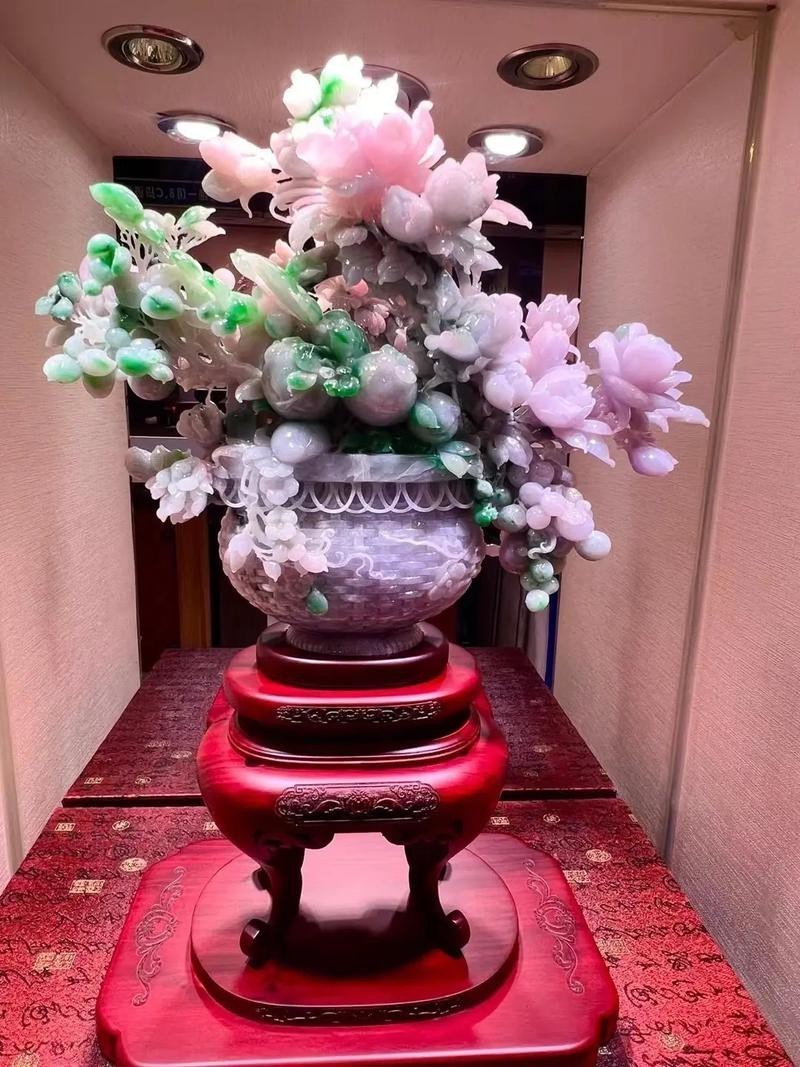 最貴的翡翠擺件圖片