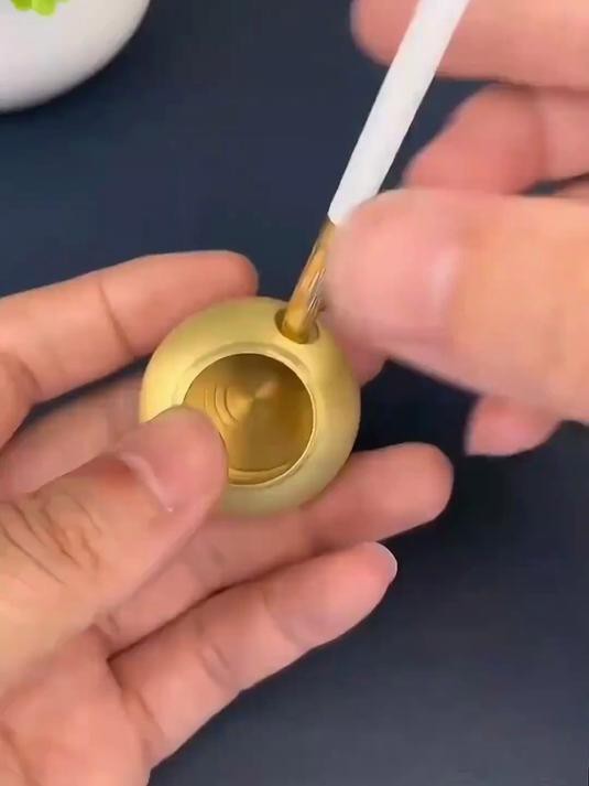 純銅龍頭魚擺件如何保養？