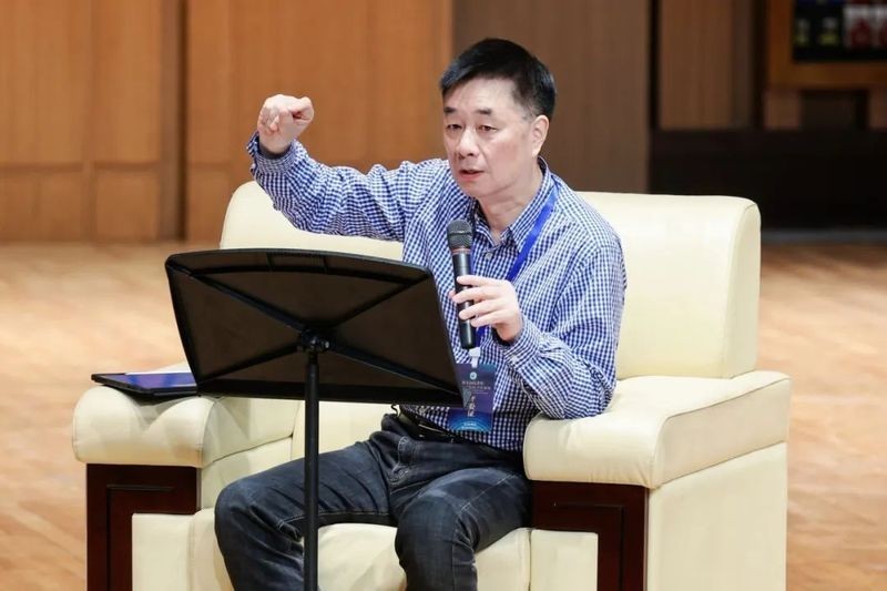 如何獲取孔雀杯的最新信息？