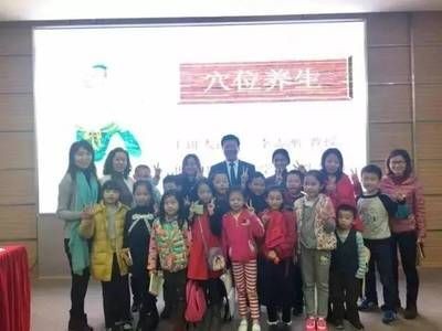 關于金龍魚的故事作文怎么寫：關于金龍魚的故事作文