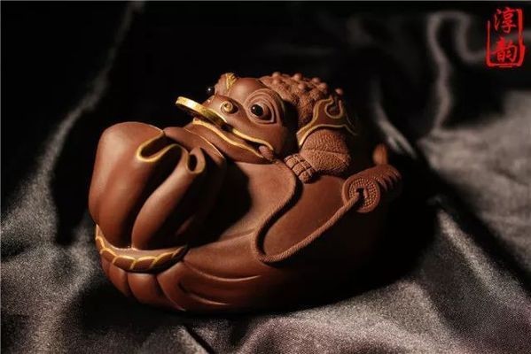 茶寵可以放在魚缸里嗎圖片：“茶寵可以放在魚缸里嗎圖片詳情”茶寵與紫砂壺的區別