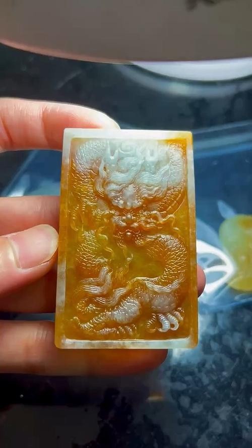 龍牌吊墜有哪些知名品牌？