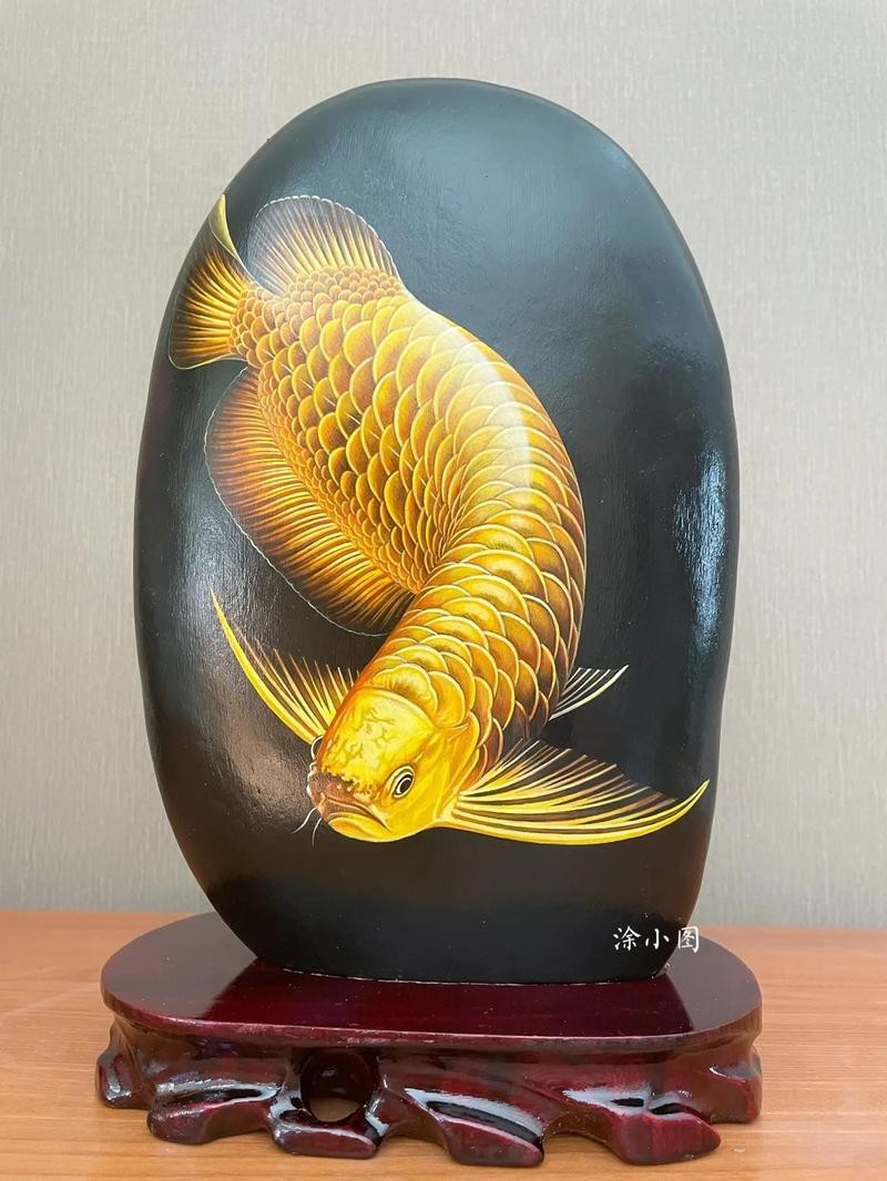 給我一些金龍魚擺件的圖片