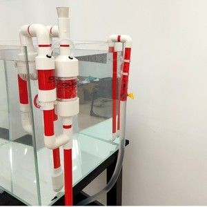 魚缸底濾魚缸溢流管外的罩子或凹槽設(shè)計(jì)的重要性：底濾魚缸溢流管外的罩子或凹槽設(shè)計(jì)的重要性溢流設(shè)計(jì)