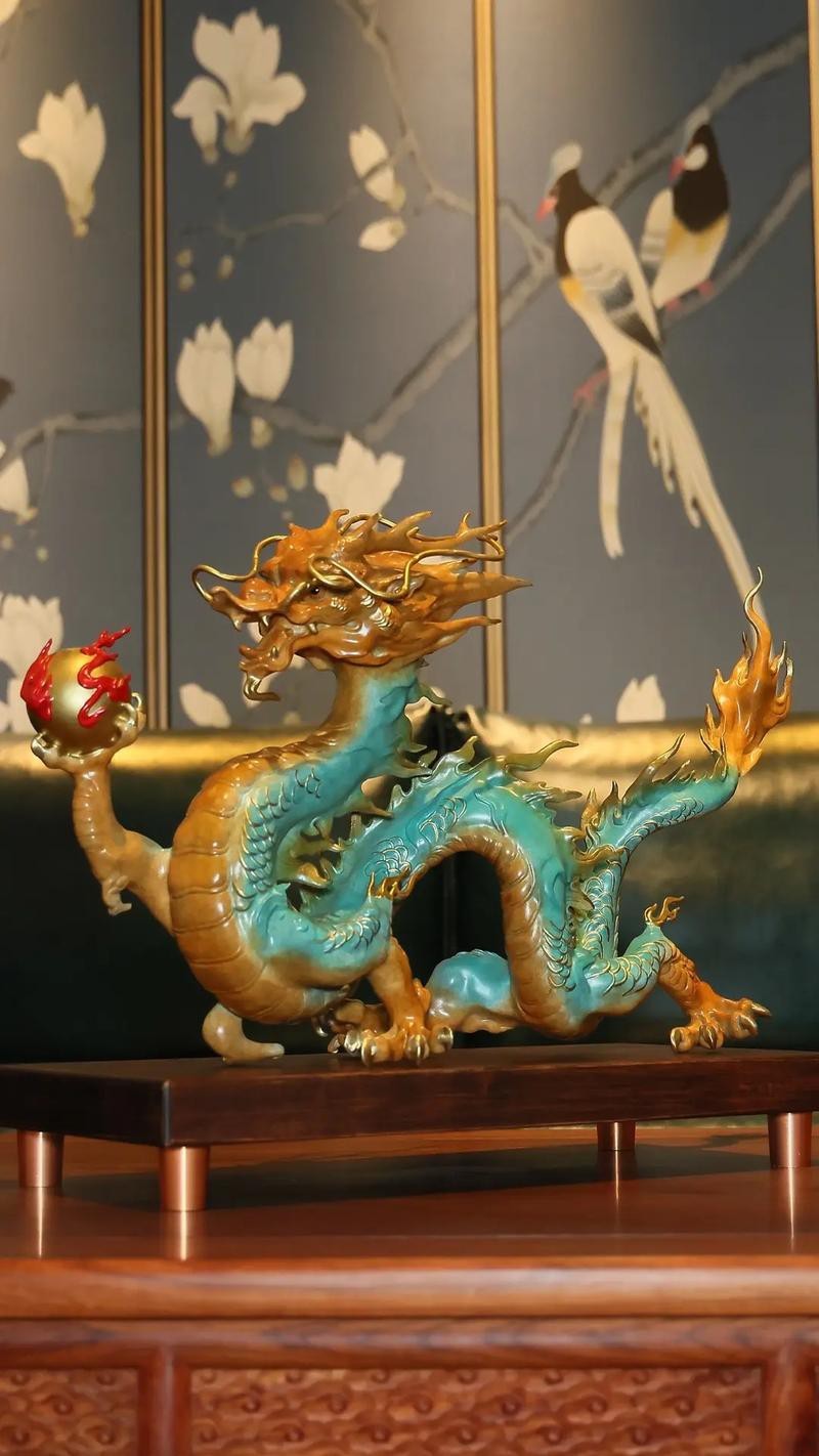 能提供更多龍擺件的圖片嗎？