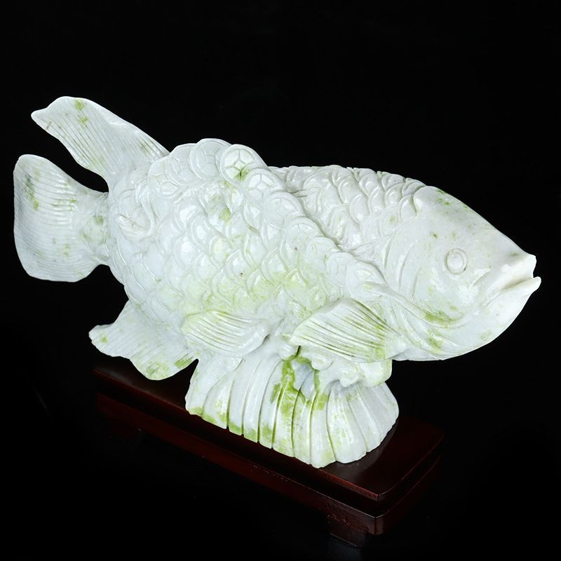 玉石龍魚擺件的正確擺放方法：正確的玉石龍魚擺件擺放方法