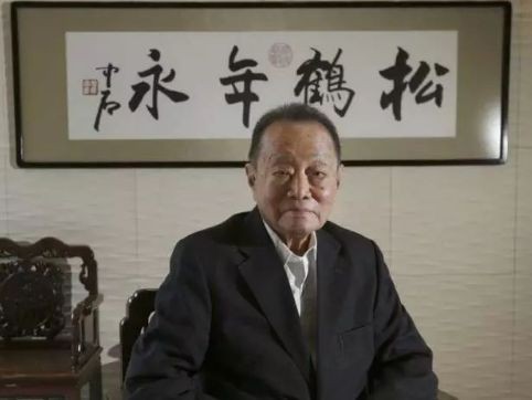 白子銀龍苗（黃化銀龍苗）（如何鑒別優質白子銀龍苗）