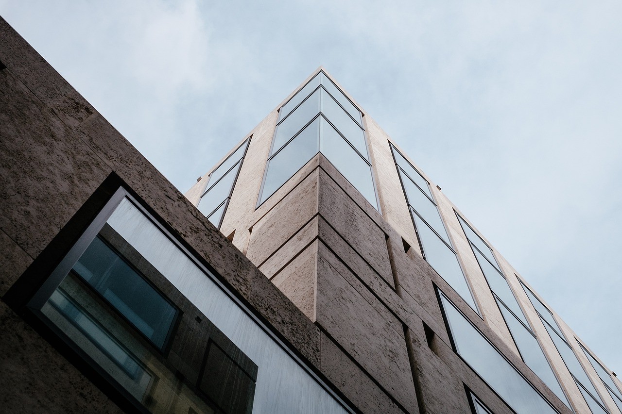 大石橋市興隆百貨有限公司（大石橋市興隆百貨有限公司所屬行業）