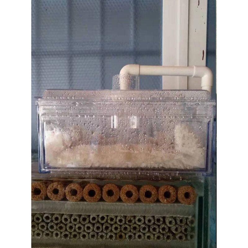 底濾魚缸的濾芯拆除過程可能會因為魚缸設計和品牌的不同而有所差異：底濾魚缸濾芯拆除方法