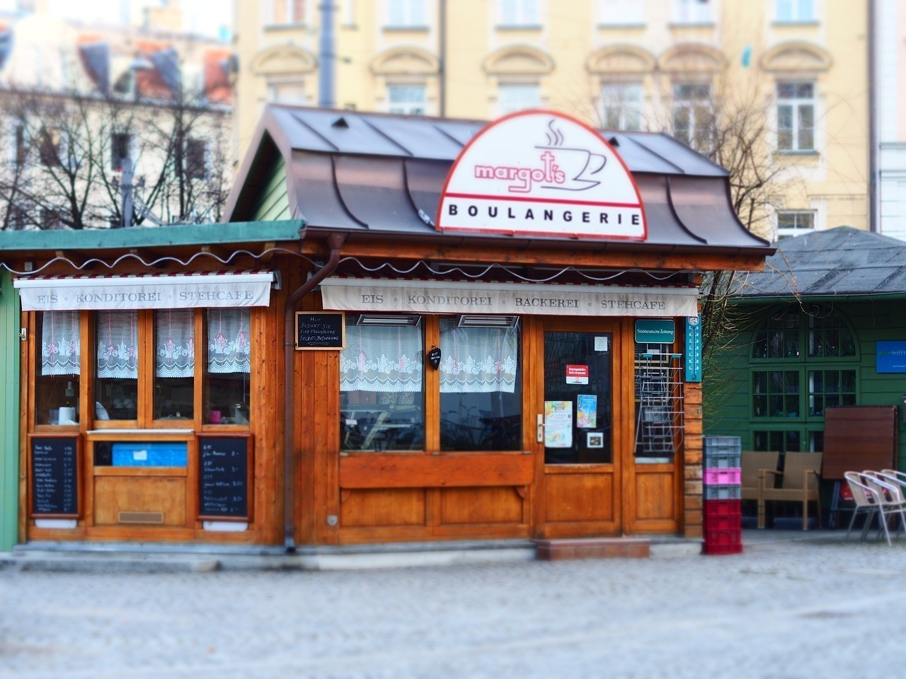 安達市坦馬維慈鯛觀賞魚店