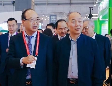 金龍魚的產品優勢及經營模式分析（金龍魚如何維護品牌影響力金龍魚市場競爭策略有哪些）
