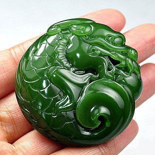 20cm金龍魚一次喂多少合適，20cm金龍魚多久換一次水，