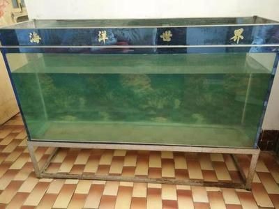 鋼化玻璃魚缸爆缸的應急措施對魚缸爆缸的應急措施：鋼化玻璃魚缸爆缸怎么辦