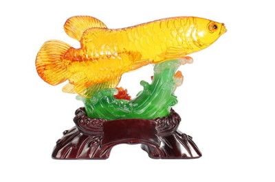 金龍魚擺件嘴的方向：關于金龍魚擺件嘴的方向，我們可以得出以下結論結論