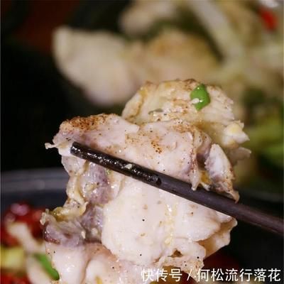 龍魚喂什么魚肉好養：如何挑選新鮮龍魚飼料