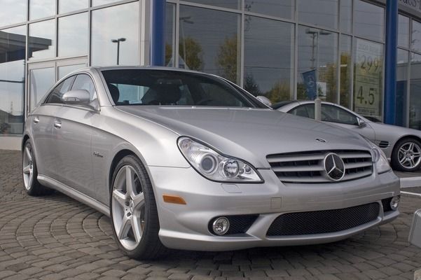 金龍魚(yú)福建經(jīng)銷商有哪些（金龍魚(yú)在福建地區(qū)擁有強(qiáng)大的經(jīng)銷商網(wǎng)絡(luò)金龍魚(yú)品牌信任度調(diào)查報(bào)告）