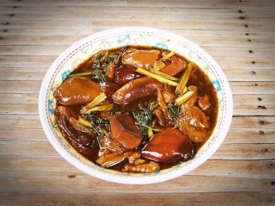 龍魚吃蝦仁是煮熟了的還是生的好（龍魚吃蝦仁時，生的蝦仁為什么比煮熟的蝦仁更好？）