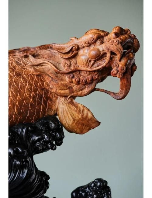 龍頭魚身擺件哪個材質最貴？
