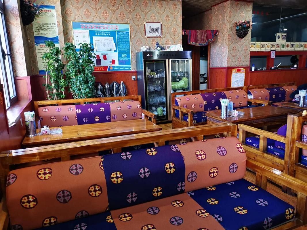 吉木乃開水族店怎么樣?加盟祥龍魚場賣龍魚市場怎樣? 水族館百科(水族館加盟) 第6張 吉木乃開水族店怎么樣?加盟祥龍魚場賣龍魚市場怎樣? 吉木乃開水族店怎么樣?加盟祥龍魚場賣龍魚市場怎樣? 水族館百科(水族館加盟) 第6張