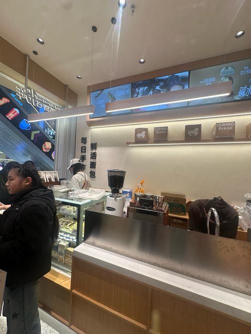 托里開水族店怎么樣?加盟祥龍魚場賣龍魚市場怎樣? 水族館百科(水族館加盟) 第7張 托里開水族店怎么樣?加盟祥龍魚場賣龍魚市場怎樣? 托里開水族店怎么樣?加盟祥龍魚場賣龍魚市場怎樣? 水族館百科(水族館加盟) 第7張