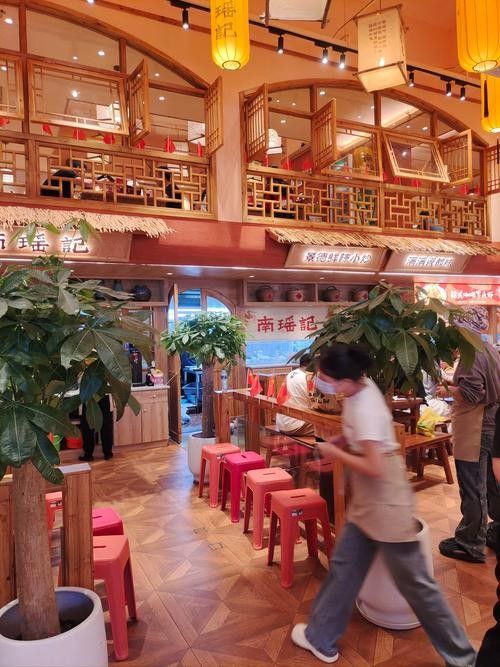 仙桃開水族店怎么樣?加盟祥龍魚場賣龍魚市場怎樣?