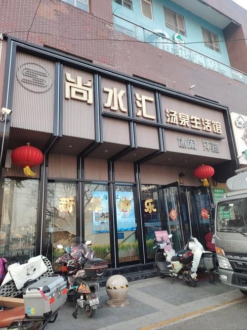 臨泉開水族店怎么樣？加盟祥龍魚場賣龍魚市場怎樣？