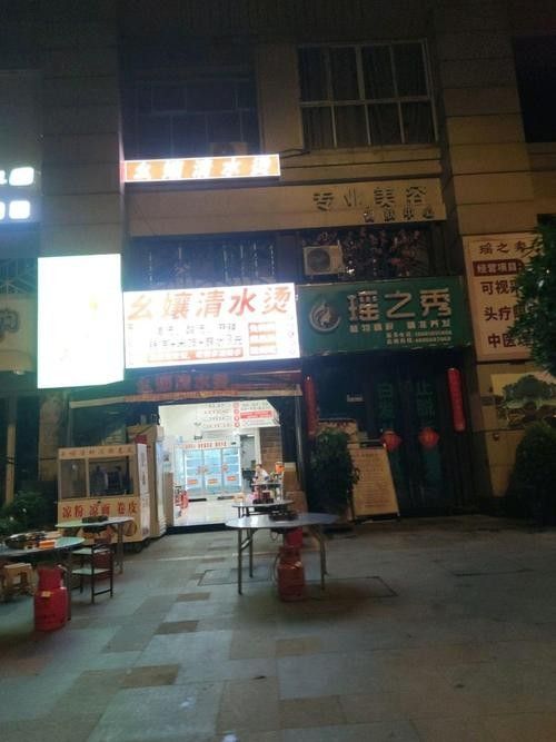 涇縣開水族店怎么樣？加盟祥龍魚場賣龍魚市場怎樣？