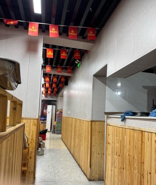 太仆寺開水族店怎么樣？加盟祥龍魚場賣龍魚市場怎樣？