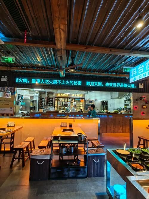 館陶開水族店怎么樣？加盟祥龍魚場賣龍魚市場怎樣？