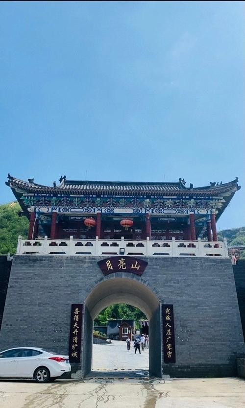 吉縣開水族店怎么樣？加盟祥龍魚場賣龍魚市場怎樣？