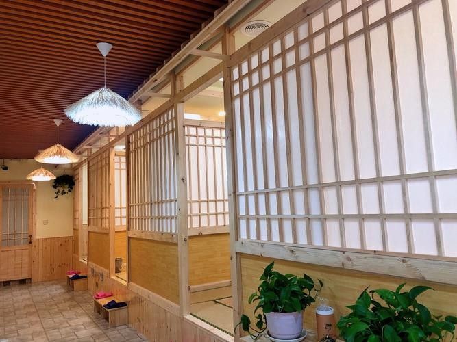 伊通開水族店怎么樣？加盟祥龍魚場賣龍魚市場怎樣？