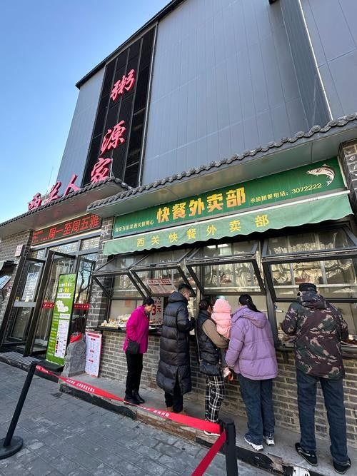 保定開水族店怎么樣？加盟祥龍魚場賣龍魚市場怎樣？