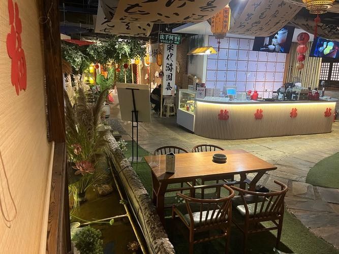 合山開水族店怎么樣？加盟祥龍魚場賣龍魚市場怎樣？