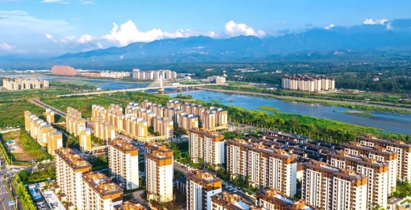 洛寧開水族店怎么樣？加盟祥龍魚場賣龍魚市場怎樣？